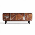 Houten tv-meubel met geometrische patronen en afmetingen 150 x 45 x 60cm